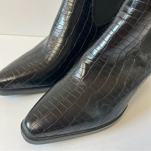 Just Fab Heeled Black Booties 7 - Picture 2 of 11